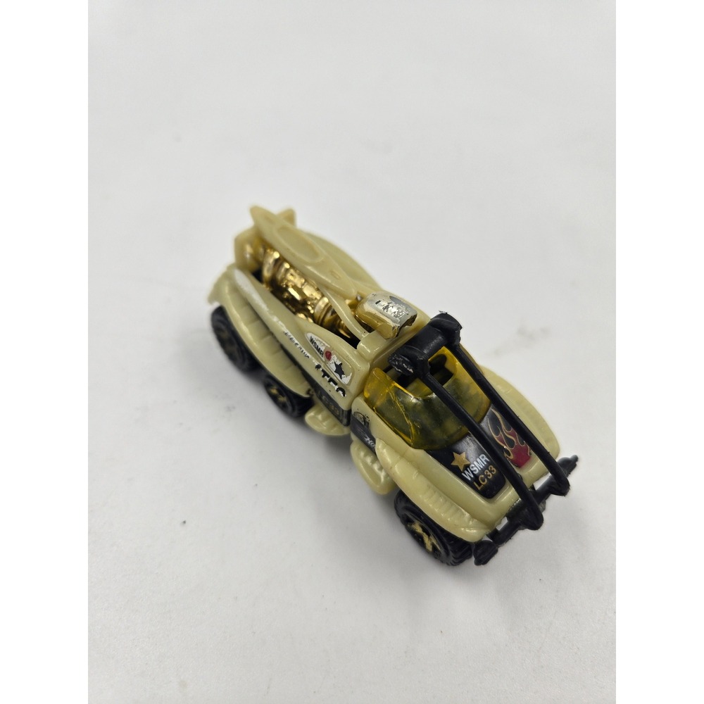 Hot Wheels 2002 XS-IVE (Ivory) #140 A10